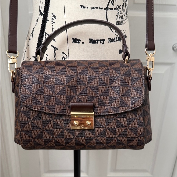 Brown Geometric Patterned Crossbody Bag - Picture 2 of 14